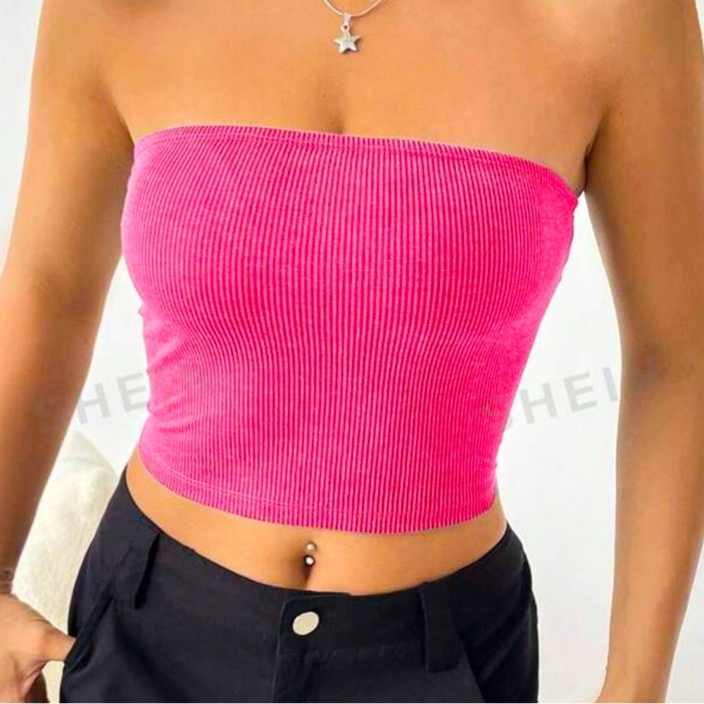 🖤‎ FREE 🖤 *NEW* Discovery - Women’s Tub Top